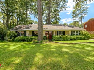 2037 Holly Oak Dr, Shreveport, LA 71118