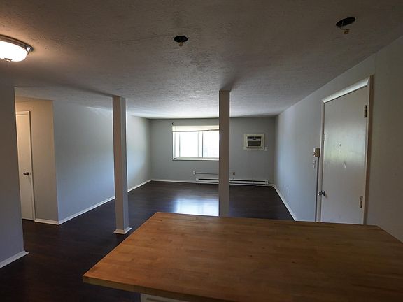 5th image of 640 S Shore Ct #672