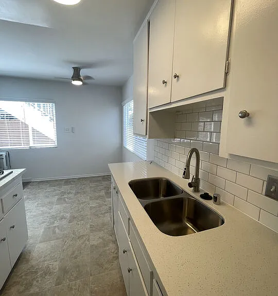 744 Pier Ave #1 — Photo 11