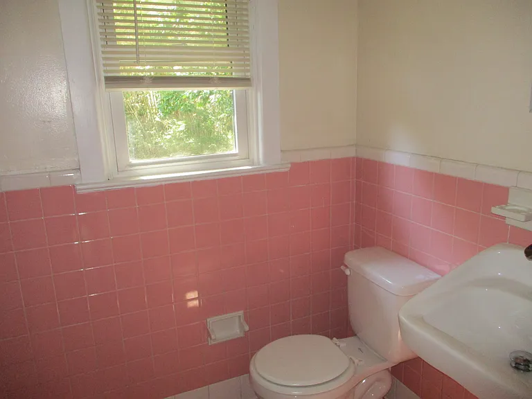 8918 Granby St — Photo 13