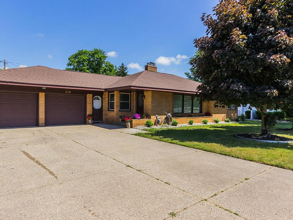 1st image of 209 Calvin Ave