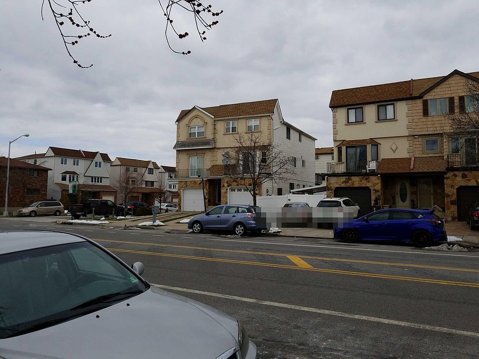 2nd image of 673 Travis Ave