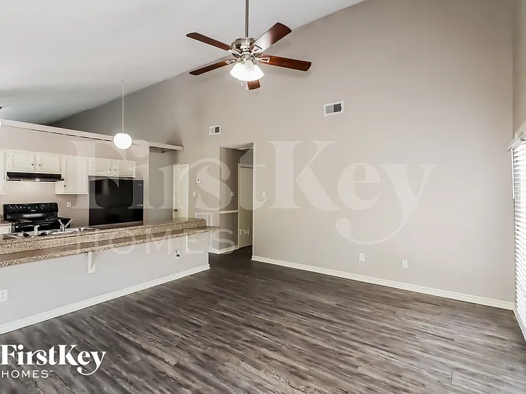 13830 Walnut Hollow Ln — Photo 6