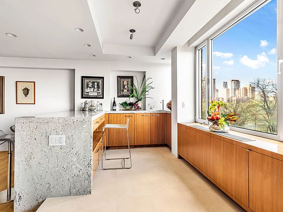 2nd image of 120 Central Park S #9ABG