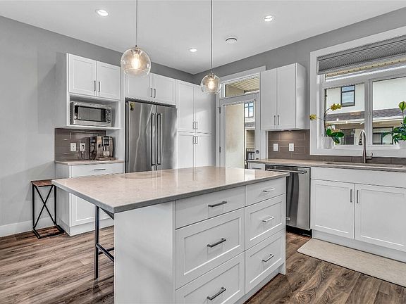5th image of 1102 Cameron Ave #9