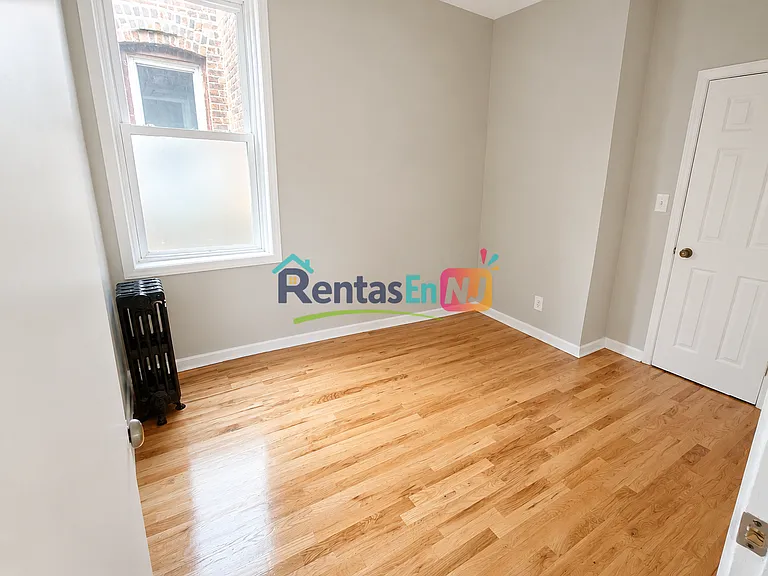 76 N 9th St #141 — Photo 2