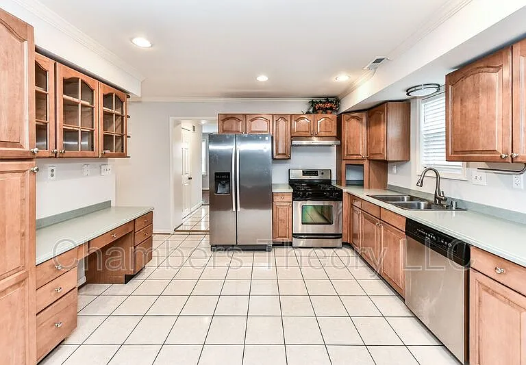 1128 N Kentucky St — Photo 12