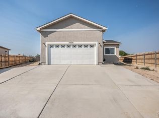 2430 W Cruz Ct, Pueblo, CO 81003