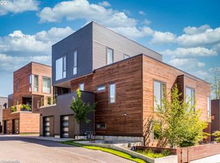 2035 Sw Vermont St #8, Portland, OR 97219