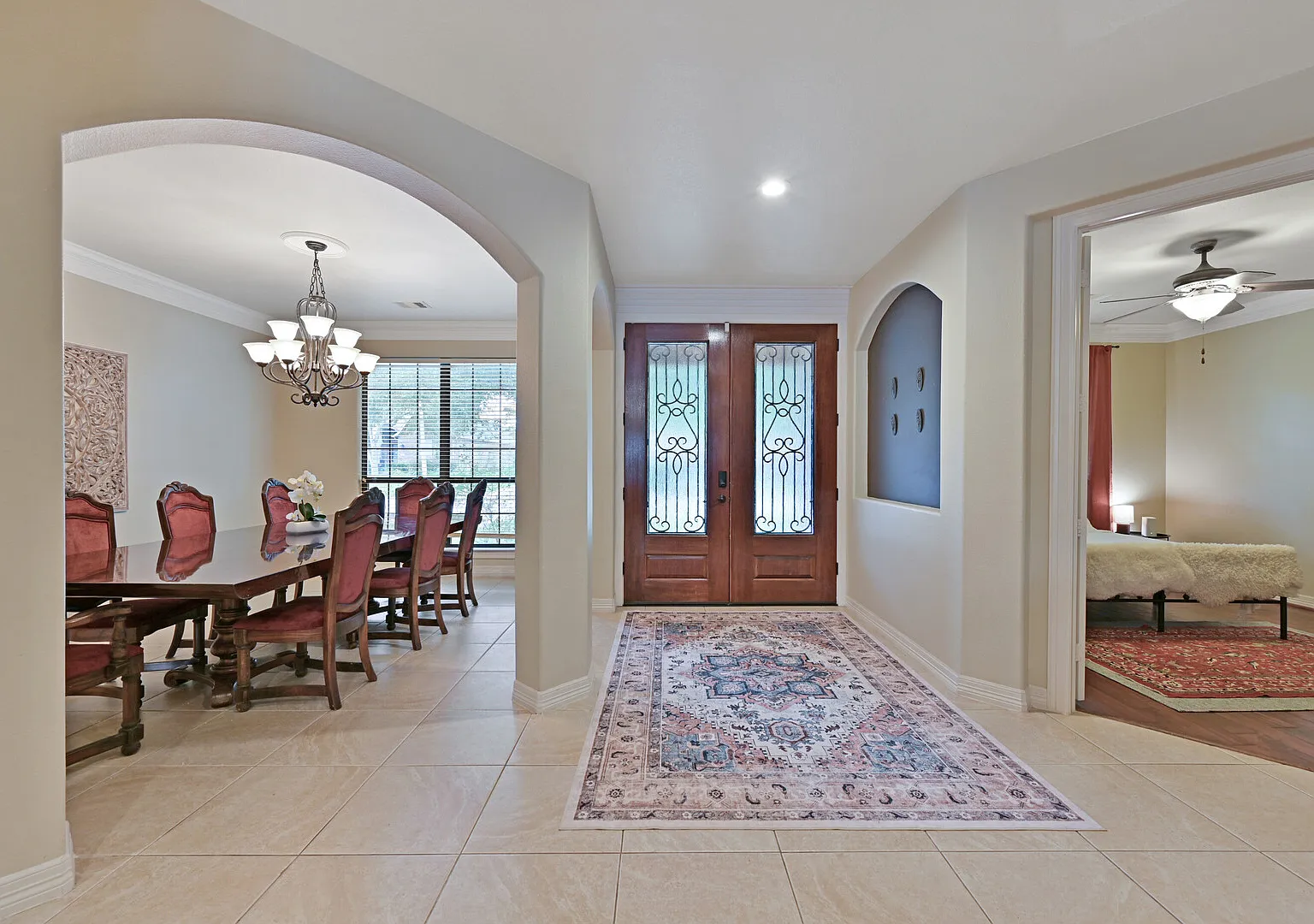 7 Bedroom Luxury Retreat | Pool Hot Tub | Monthly — Photo 3