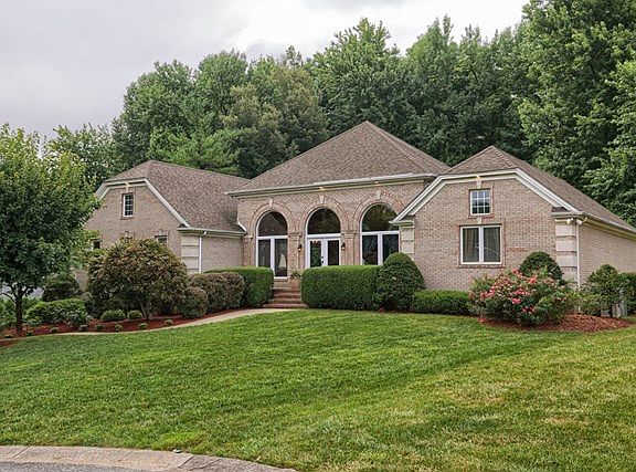 5th image of 1510 Copper Creek Dr