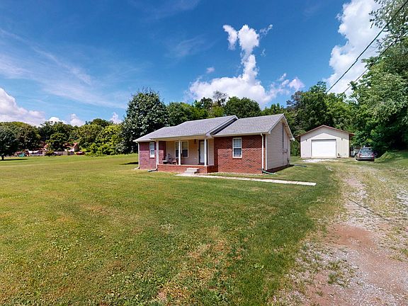3rd image of 1726 Old Clarksville Pike