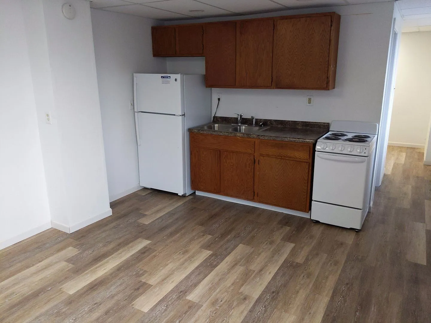 310 W Wisconsin Ave — Photo 2