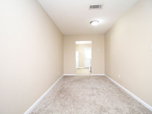 4th image of 6845 Roundup Ln