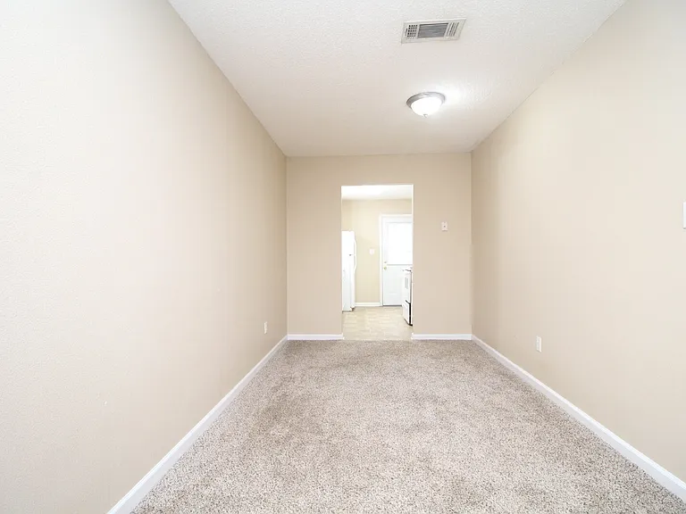 6845 Roundup Ln — Photo 4