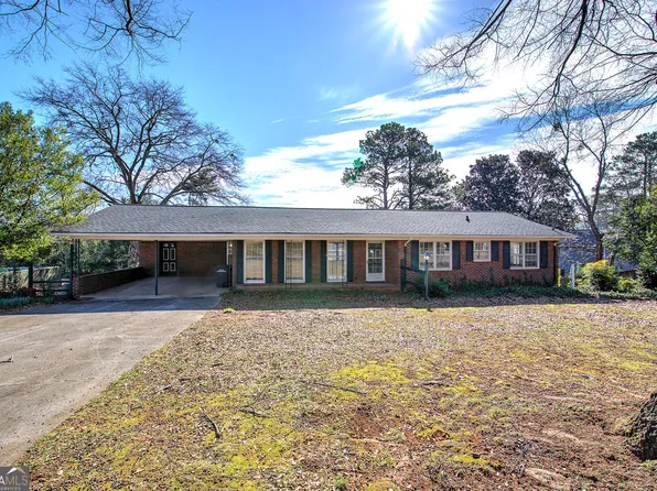 56 Arrowhead Dr, Cartersville, GA 30120