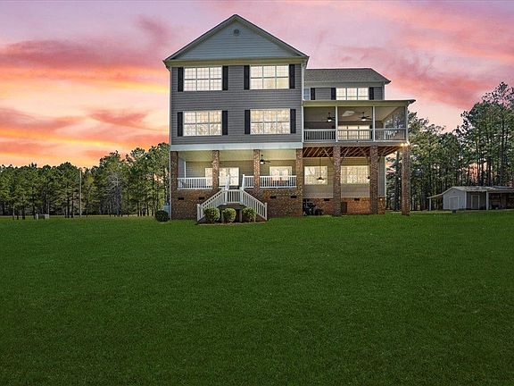 2nd image of 4472 River Rd.