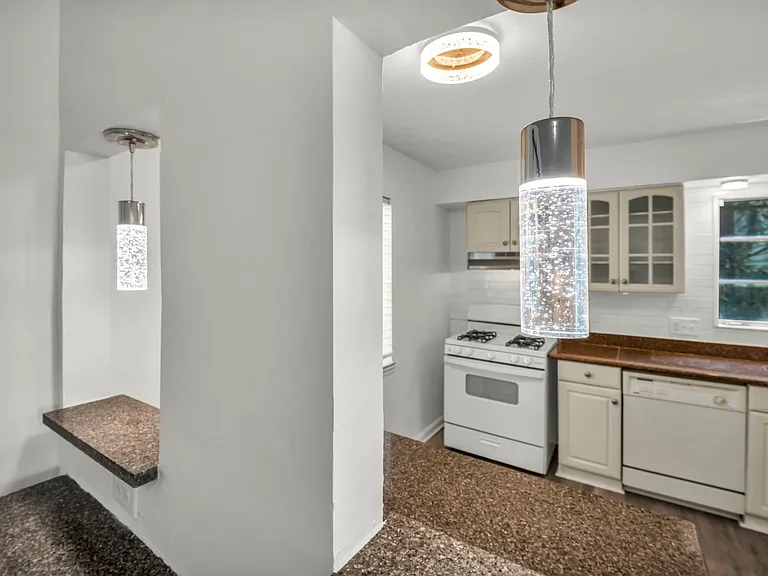 1787 Tanglewood Dr — Photo 10