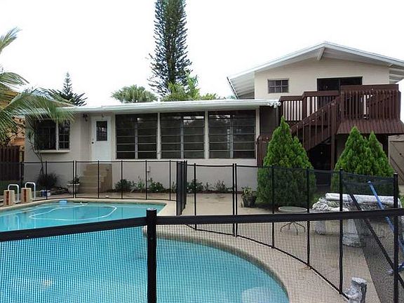 5th image of 2519 Tortugas Ln