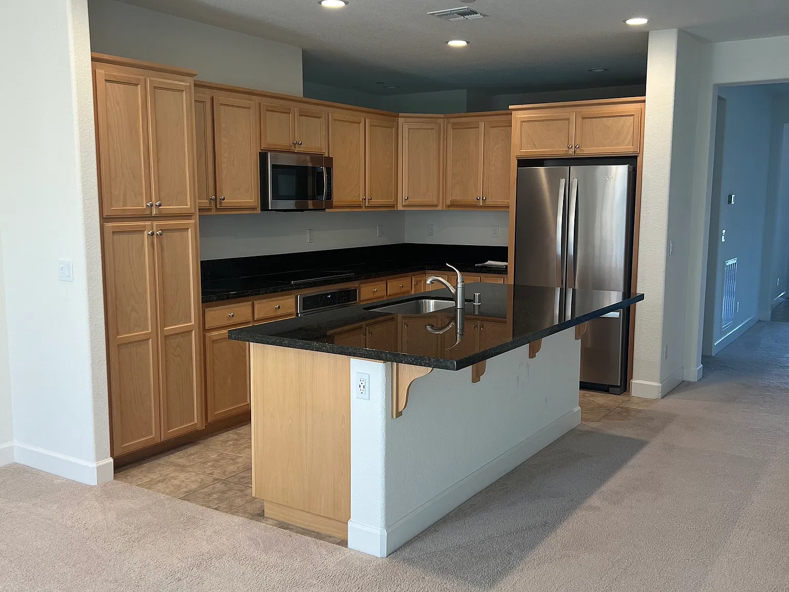 2 bed, 1837 sqft, $2,500 — Photo 3