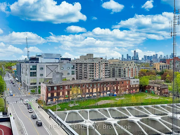 19 Western Battery Rd #801 — Photo 12