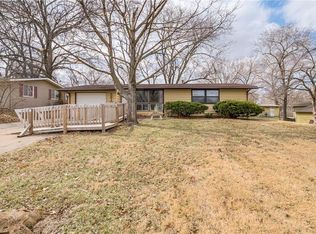 5610 N Garfield Ave, Kansas City, MO 64118