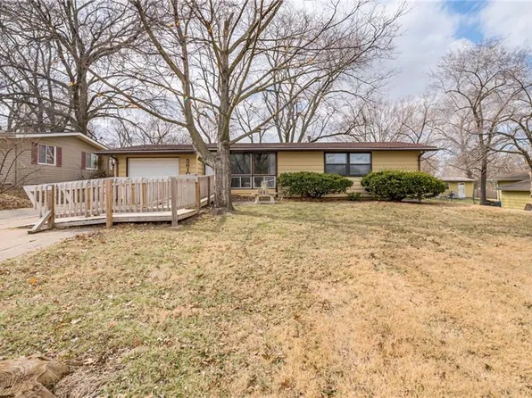 5610 N Garfield Ave, Kansas City, MO 64118