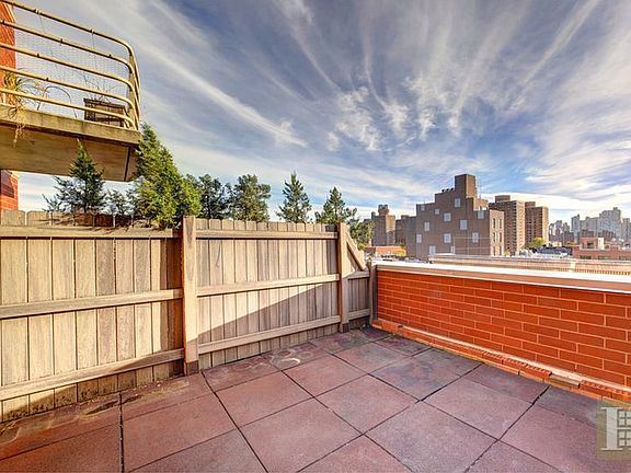 3rd image of 161-169 E 110th St #7E