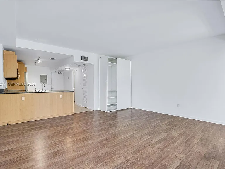 10275 Collins Ave #201 — Photo 5