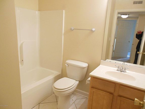 4th image of 12400 Brothers Ave #1