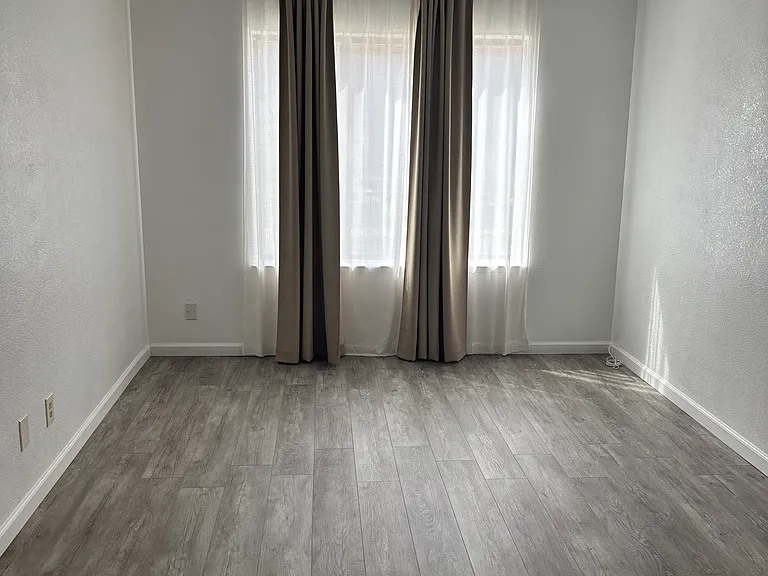 1400 Carpentier St #131 — Photo 7