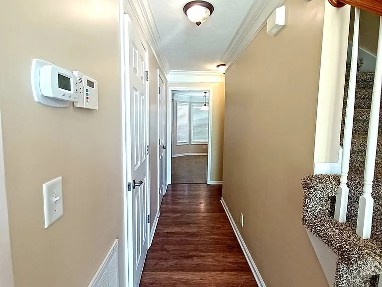 668 Winding Bluff Way — Photo 4