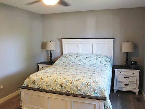 2nd image of 776 Paw Paw Dr