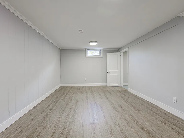 6 Pearl Cres #3 — Photo 14