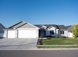 3052 Dewinter Dr, Pocatello, ID 83204