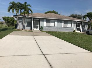 2916 SE Santa Barbara Pl, Cape Coral, FL 33904