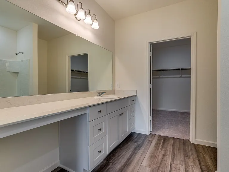 778 Camden Dr — Photo 10