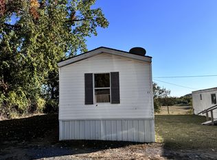 102 E Lincoln Ave #11, Eufaula, OK 74432