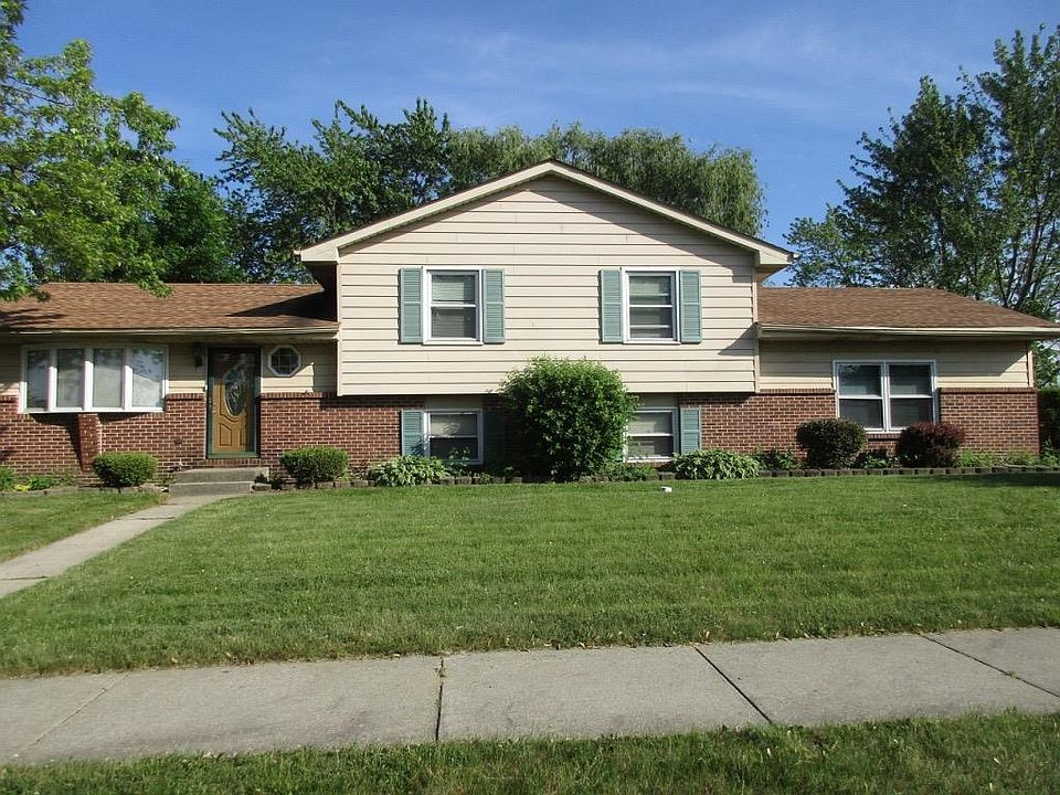 1st image of 7461 Wright St