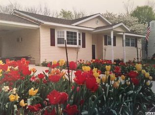 6057 Edward Dr, Mechanicsburg, PA