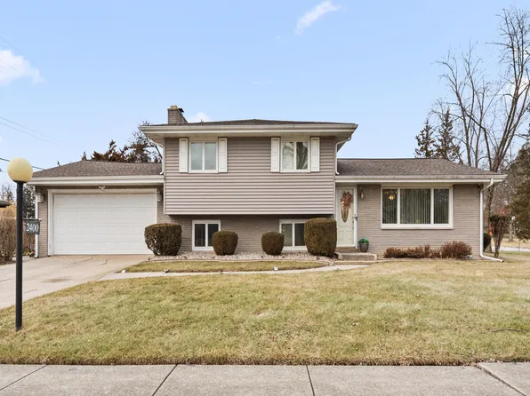 2400 W 59th Pl, Merrillville, IN 46410