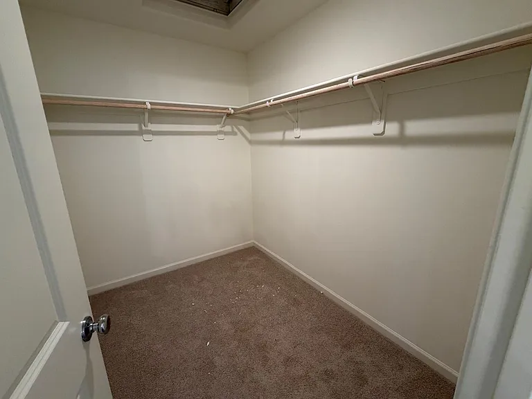 3126 Blue Water Dr — Photo 7
