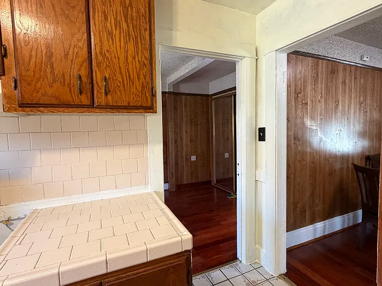 114 S Fresno St — Photo 17