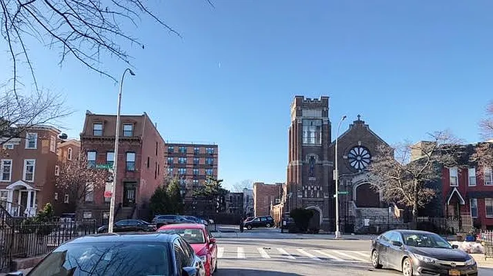 Rented by Nooklyn NYC LLC | media 21