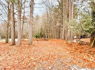 93 Town Line Rd W, Huntsville, ON P1H1S6