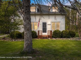 8640 W Herbison Rd, Eagle, MI 48822