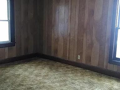 4th image of 508 S Blackhawk Ave
