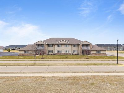 340 E Franklin St #202, Eldridge, IA, 52748