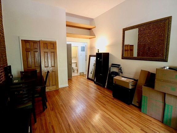 5th image of 118 W 74th St APT 2A