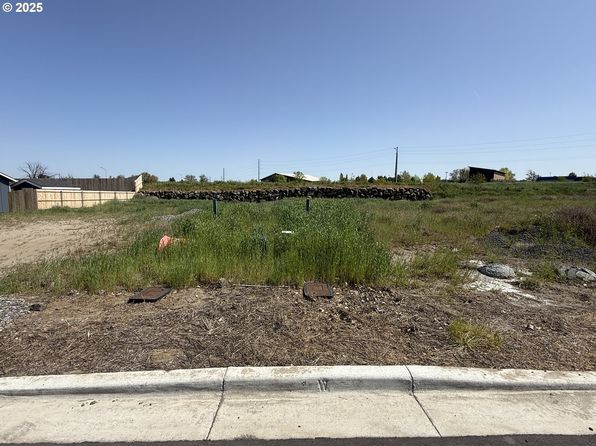 1289 SE 9th St, Hermiston, OR 97838